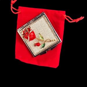 RED ROSE 🌹 MIRROR COMPACT EMBELLISHED WITH GORGEOUS CRYSTALS-